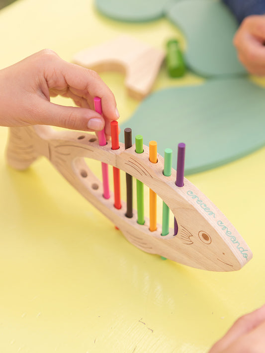 Pez de Madera: Desafío de Patrones y Colores