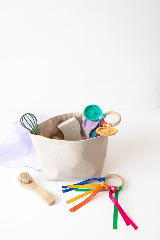 Cesto de los Tesoros para Bebés. Inspirado en pedagogías activas (Montessori, Pikler y Waldorf)