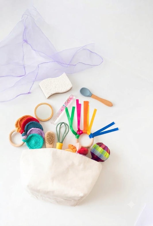 Cesto de los Tesoros para Bebés. Inspirado en pedagogías activas (Montessori, Pikler y Waldorf)